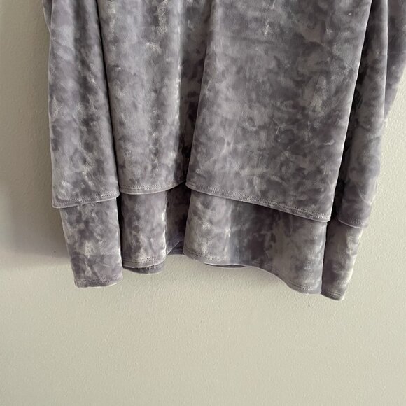 Express One Eleven Women M Gray Crushed Velvet Layered V-Neck Cami Tank Top - Picture 4 of 10